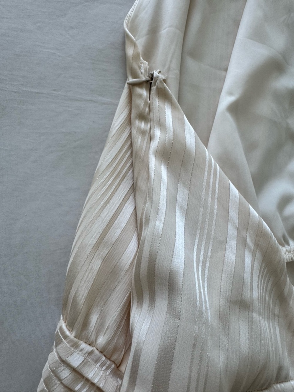 Ivory Halter Ruffled Mini Dress - Picture 3 of 4